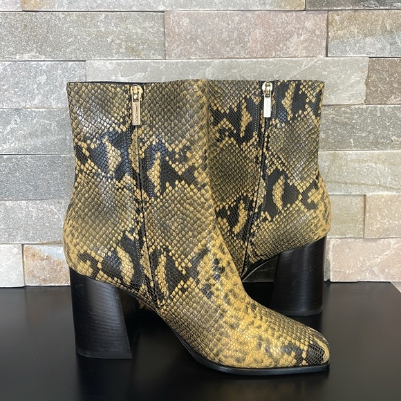 JIMMY CHOO Bryelle 85 Snake-print Leather Ankle Boots - Picture 4 of 13